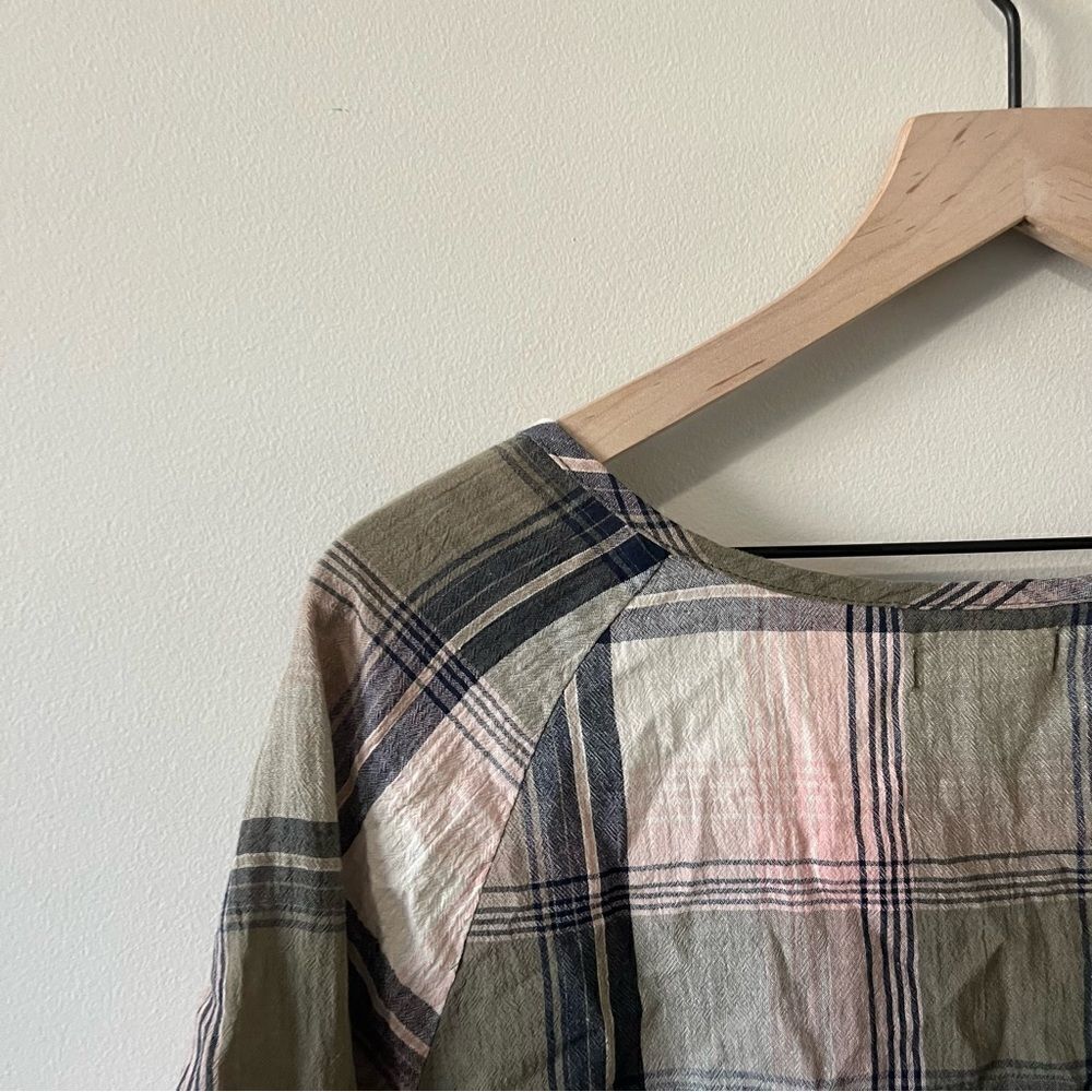 Maurice’s plaid top  - Picture 8 of 9